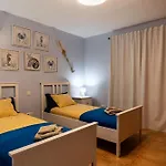 La Perla - Cliffside Retreat