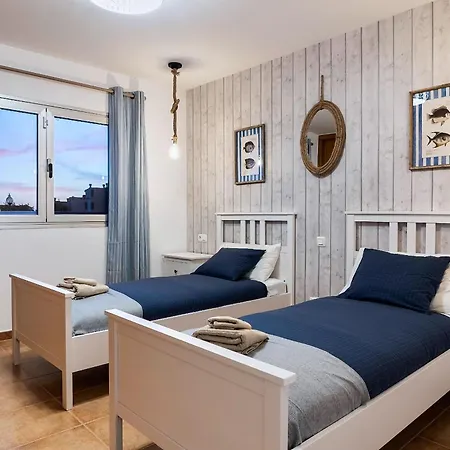 La Perla - Cliffside Retreat Villa *