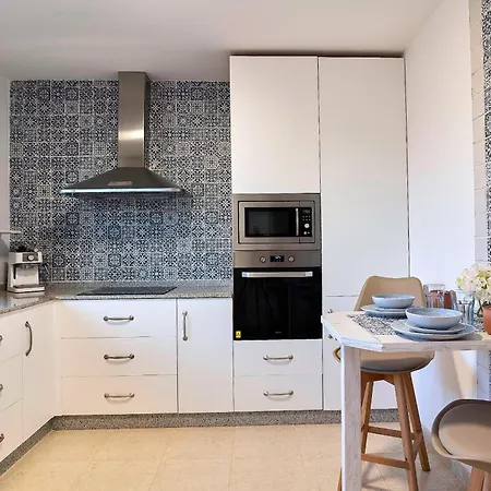 וילה La Perla - Cliffside Retreat