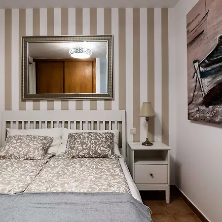 וילה La Perla - Cliffside Retreat *