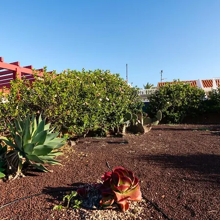 La Perla - Cliffside Retreat Villa *